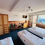 Osrodek Wypoczynkowy Start Bed & Breakfast