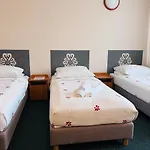Osrodek Wypoczynkowy Start 3* זקופאנה